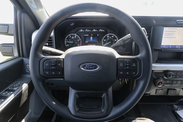2026 Ford F-350 Super Duty Chassis Cab XL - Photo 26