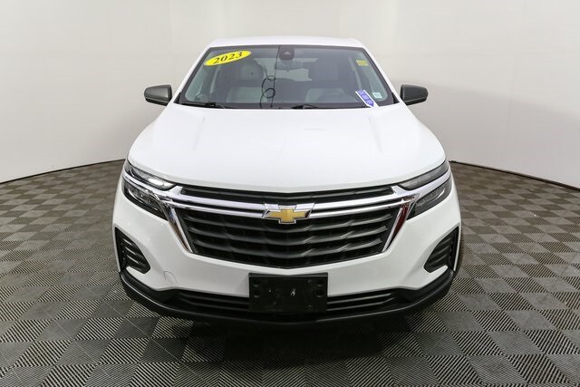 2023 Chevrolet Equinox LS photo 3