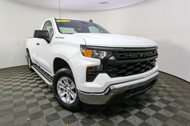 2024 Chevrolet Silverado 1500 photo 2