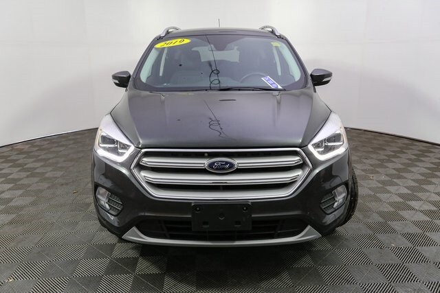 2019 Ford Escape Titanium photo 3