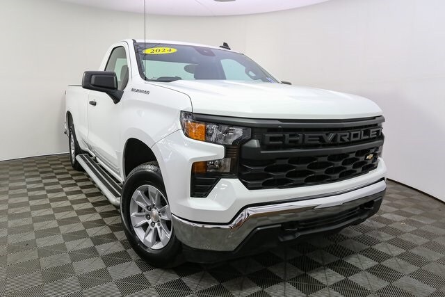 2024 Chevrolet Silverado 1500 photo 2