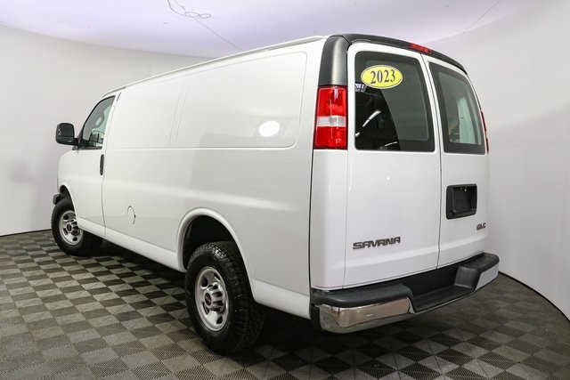 2023 Gmc Savana 2500 Cargo photo 3