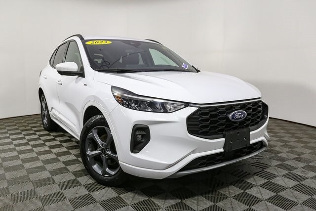 2023 Ford Escape ST-Line Select photo 2
