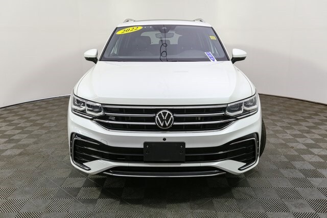 2022 Volkswagen Tiguan SEL Premium R-Line photo 2