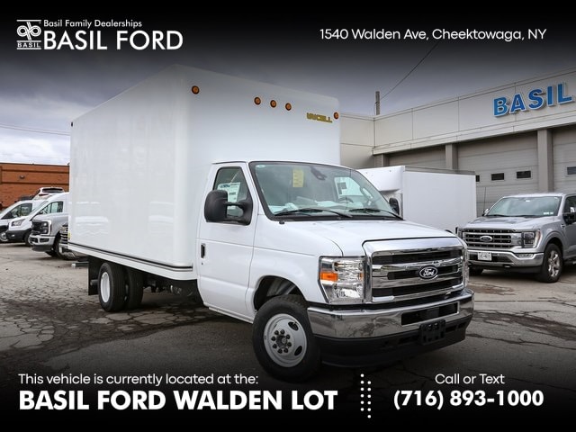 2026 Ford E-Series Cutaway Base's photo