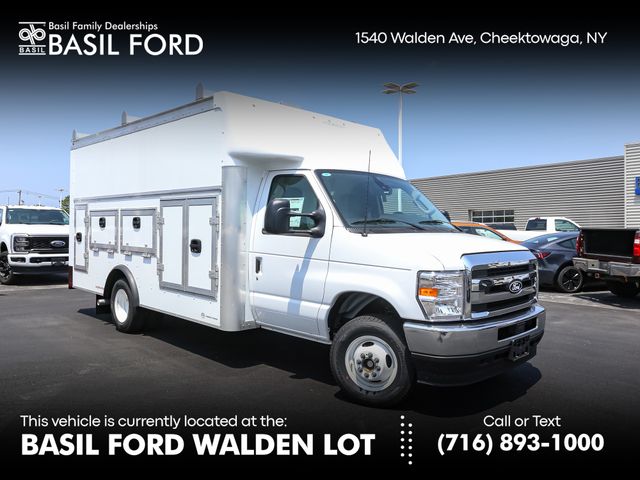 2027 Ford E-Series DRW E-450 Super Duty 158 in WB's photo