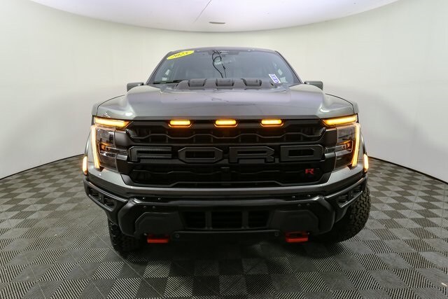 2025 Ford F-150 Raptor photo 3