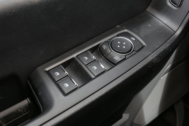 2025 Ford F-350 Super Duty Chassis Cab XL - Photo 31