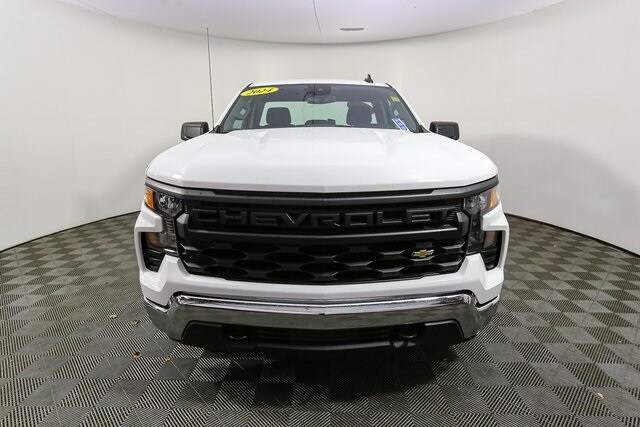 2024 Chevrolet Silverado 1500 photo 3