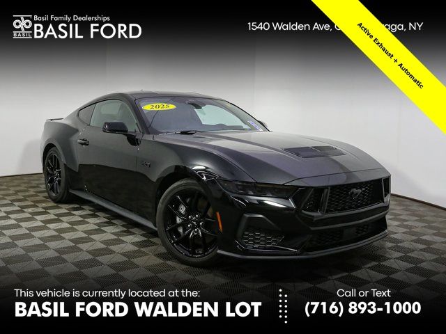 2025 Ford Mustang Coupe 