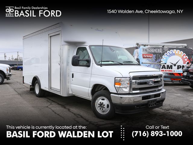 2026 Ford E-Series Cutaway Base
