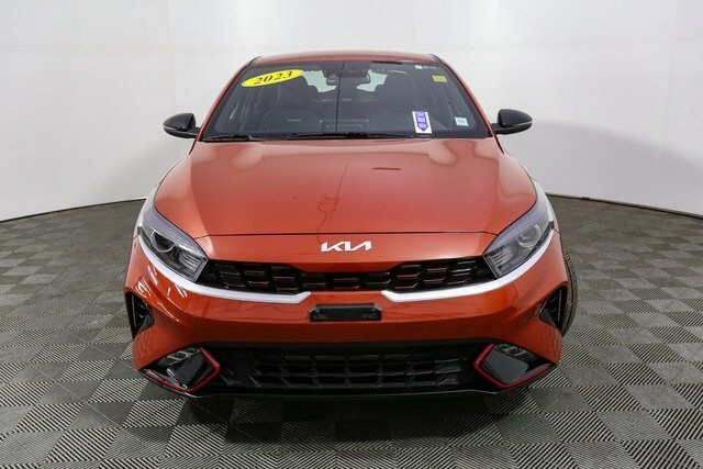 2023 Kia Forte GT-Line photo 2