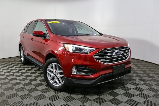 2022 Ford Edge SEL photo 2