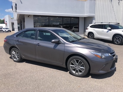 Used 2017 Toyota Camry Se Predawn Gray Mica For Sale Marietta Oh Serving Parkersburg Stock 27605a