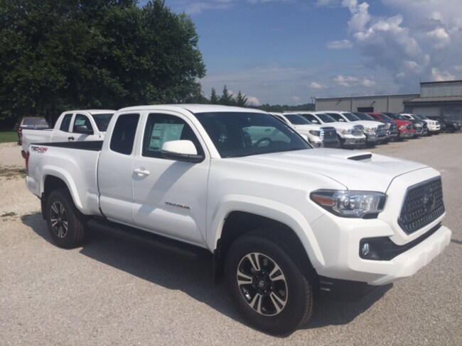 new 2018 toyota tacoma