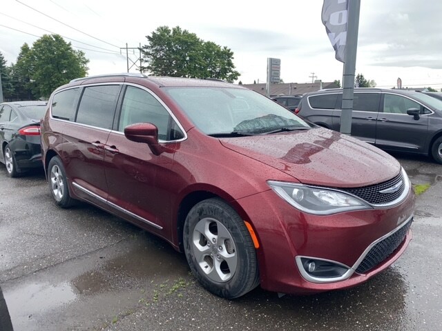 2017 Chrysler  Pacifica Touring-L Plus