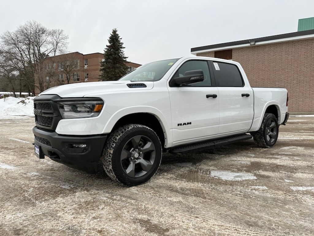 New 2023 Ram Built to Serve 4X4...V6*NAV*HTD SEATS! 4x4 Crew Cab 144.5 in. WB