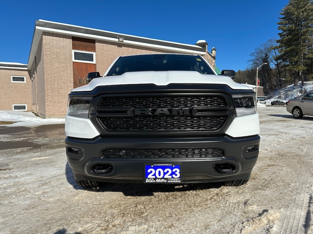 New 2023 Ram Built to Serve 4X4...V6*HTD SEATS*TOW! 4x4 Crew Cab 144.5 in. WB