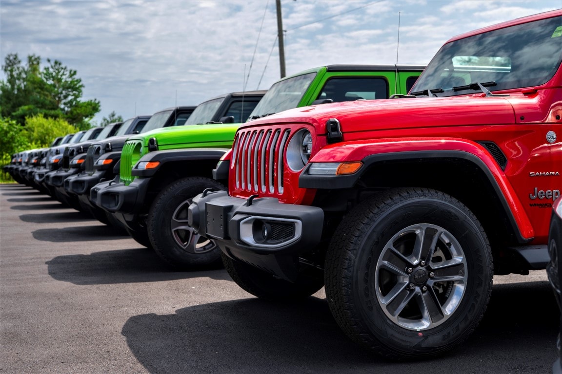 Bayside Chrysler Your New & Used Car Dealership in Meaford