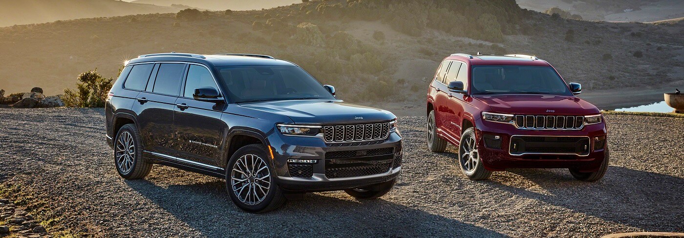 Grand Cherokee L Summit Reserve (left) and 2021 Jeep Grand Cherokee L Overland (right)
