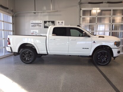 New 2019 Ram New 2500 Laramie Crew Cab 4x4 Leather 40 20 40