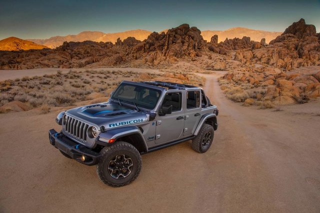 jeep-wrangler-4xe-2021-01-oem-angle--exterior--front--grey--off-road1621891185963.jpeg