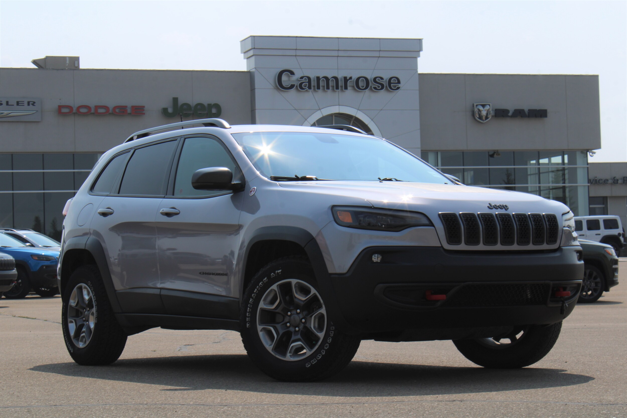 Used 19 Jeep Cherokee Trailhawk For Sale Camrose Ab Stock a Used 19 Jeep Cherokee Trailhawk For Sale Camrose Ab Stock a
