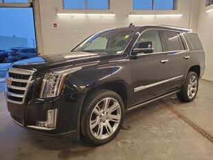 2017 Cadillac Escalade Premium! Leather! Sunroof! 7 Seat! NAV! BT! USB! SUV