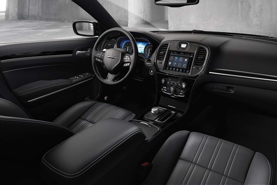 2022 Chrysler 300 Interior