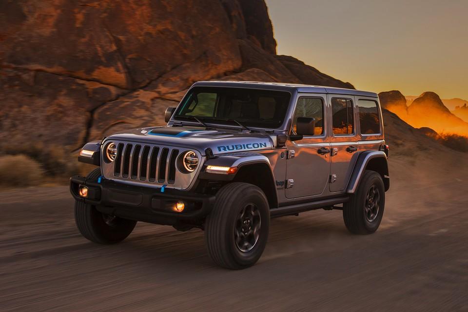 6 Reasons Why Jeep Wrangler is the Perfect Road Trip Vehicle | Country  Chrysler Dodge Ram Jeep