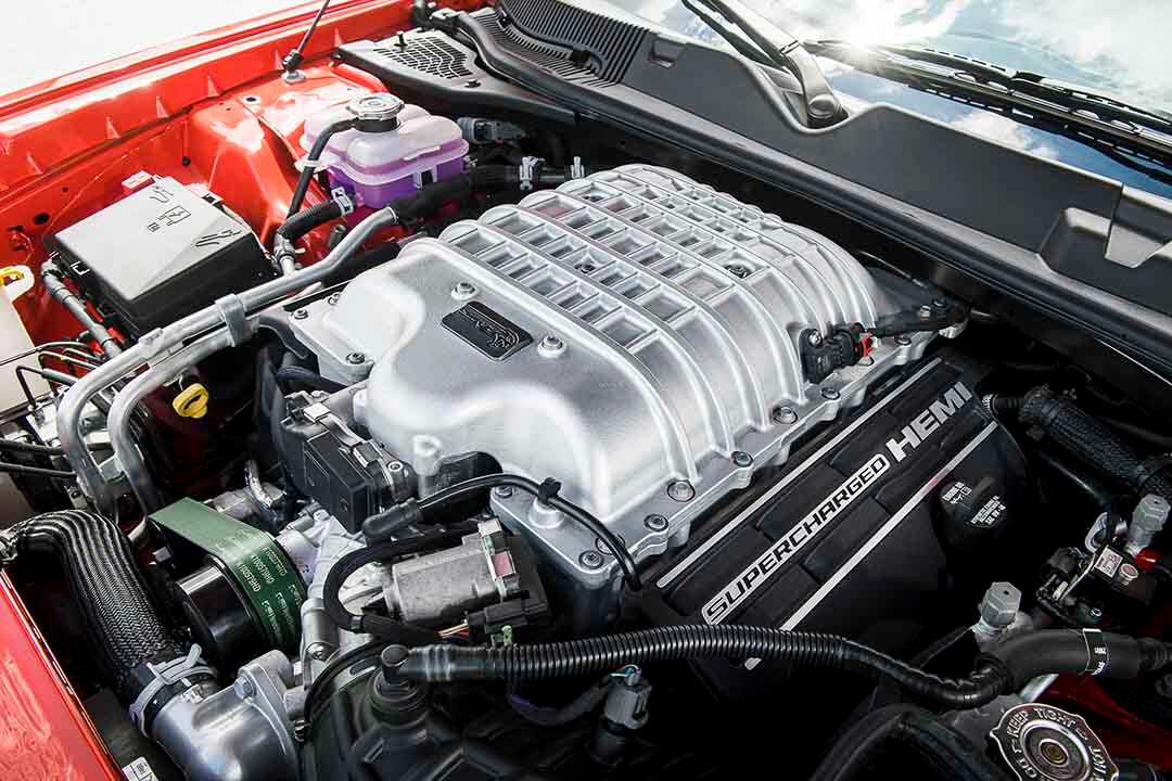 vue du block moteur de la Dodge Challenger SRT Hellcat Redeye 2021
