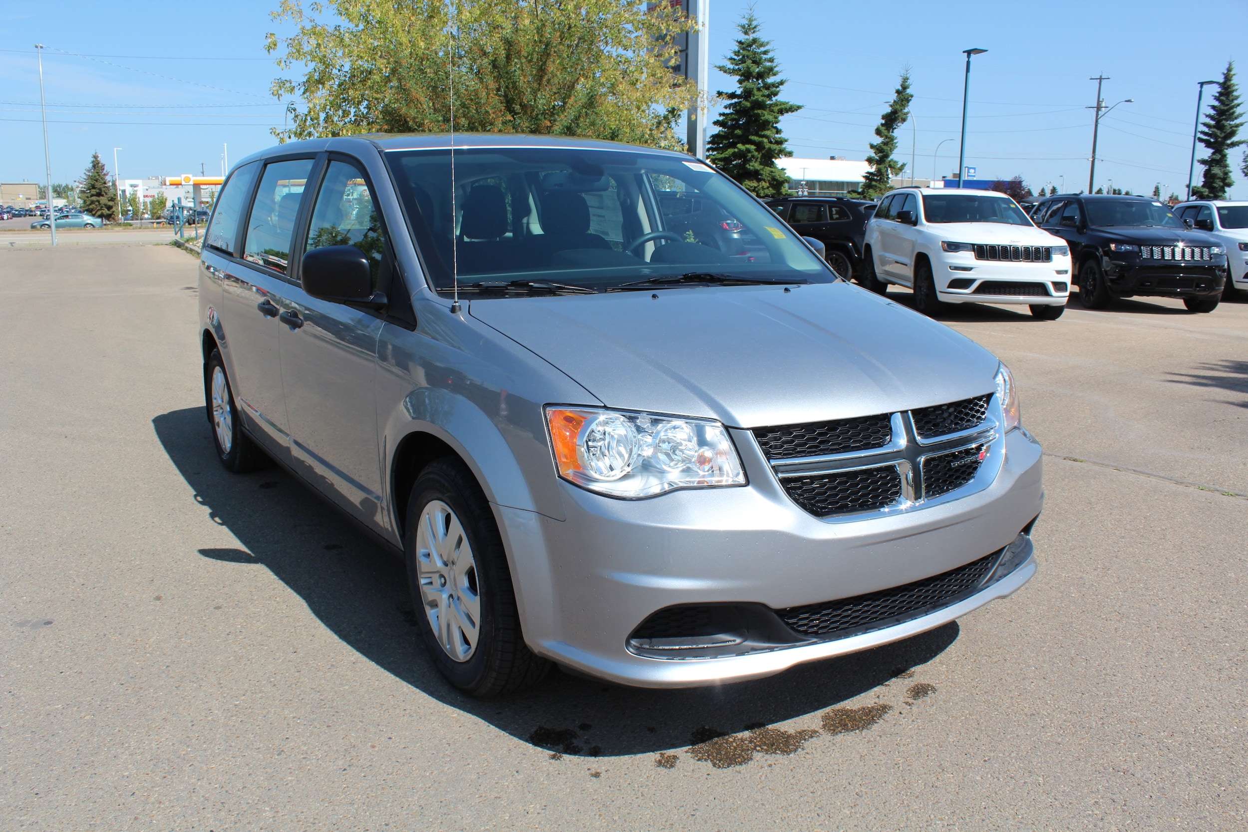 2019 dodge caravan se