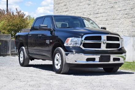 2020 Ram 1500 Classic Tradesman | Cruise Control | Vinyl Seats | Crew Cab DYNAMIC_PREF_LABEL_INVENTORY_FEATURED_USED_INVENTORY_FEATURED1_ALTATTRIBUTEAFTER