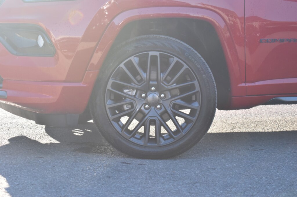 New 2022 Jeep RED Edition | Moonroof | Leather | Lane Assist | SUV