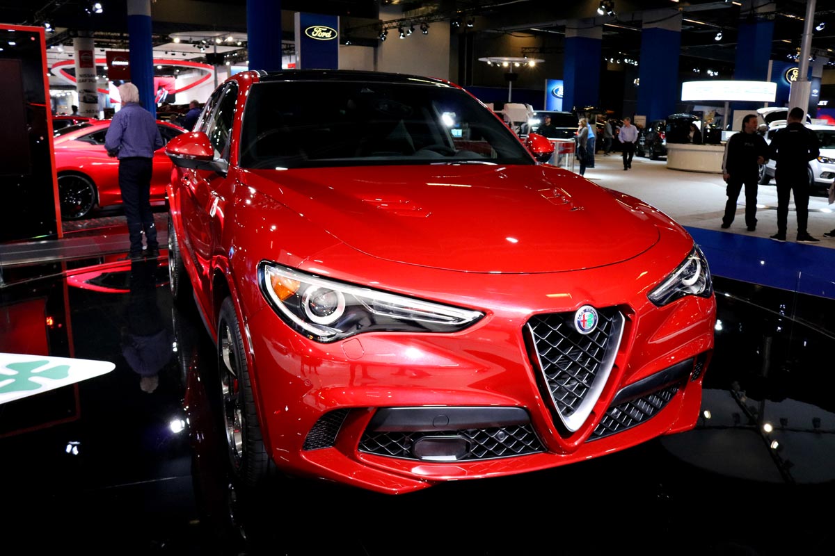 Stelvio-Quadrifoglio-2019.jpg