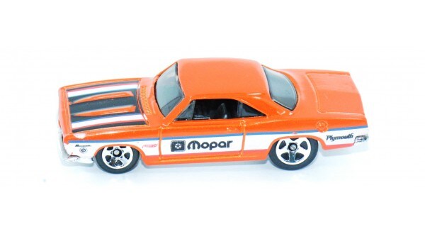 hot-wheels-68-plymouth-barracuda-formula-5.jpg