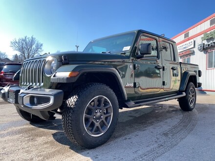 2022 Jeep Gladiator Overland | Trailer Tow Package | 8.4