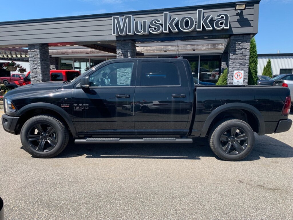 New 2022 Ram Warlock - Luxury Group 4x4 Crew Cab 5.6 ft. box 140 in. WB