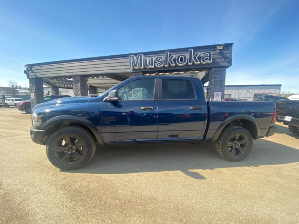 New 2022 Ram Warlock - Luxury Group 4x4 Crew Cab 5.6 ft. box 140 in. WB