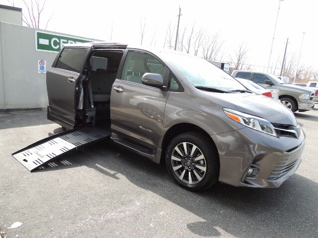 Certified Used 2019 Toyota Sienna Braun Wheel Chair Van Side Power Ramp For Sale Windsor On Vin 5tdyz3dc2ks006431