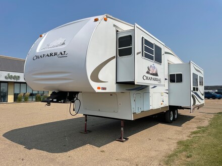 Featured pre-owned  2007 Kustom Koach Fifth Wheel 277DS for sale in Stettler, AB
