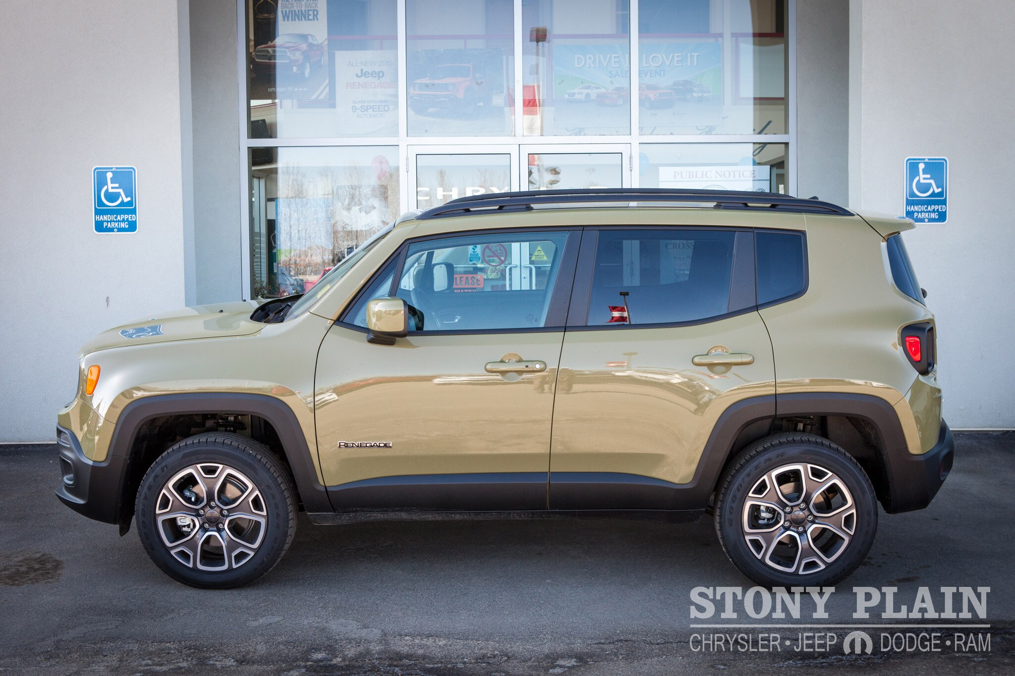 2015-Jeep-Renegade-15-685-0002.jpg