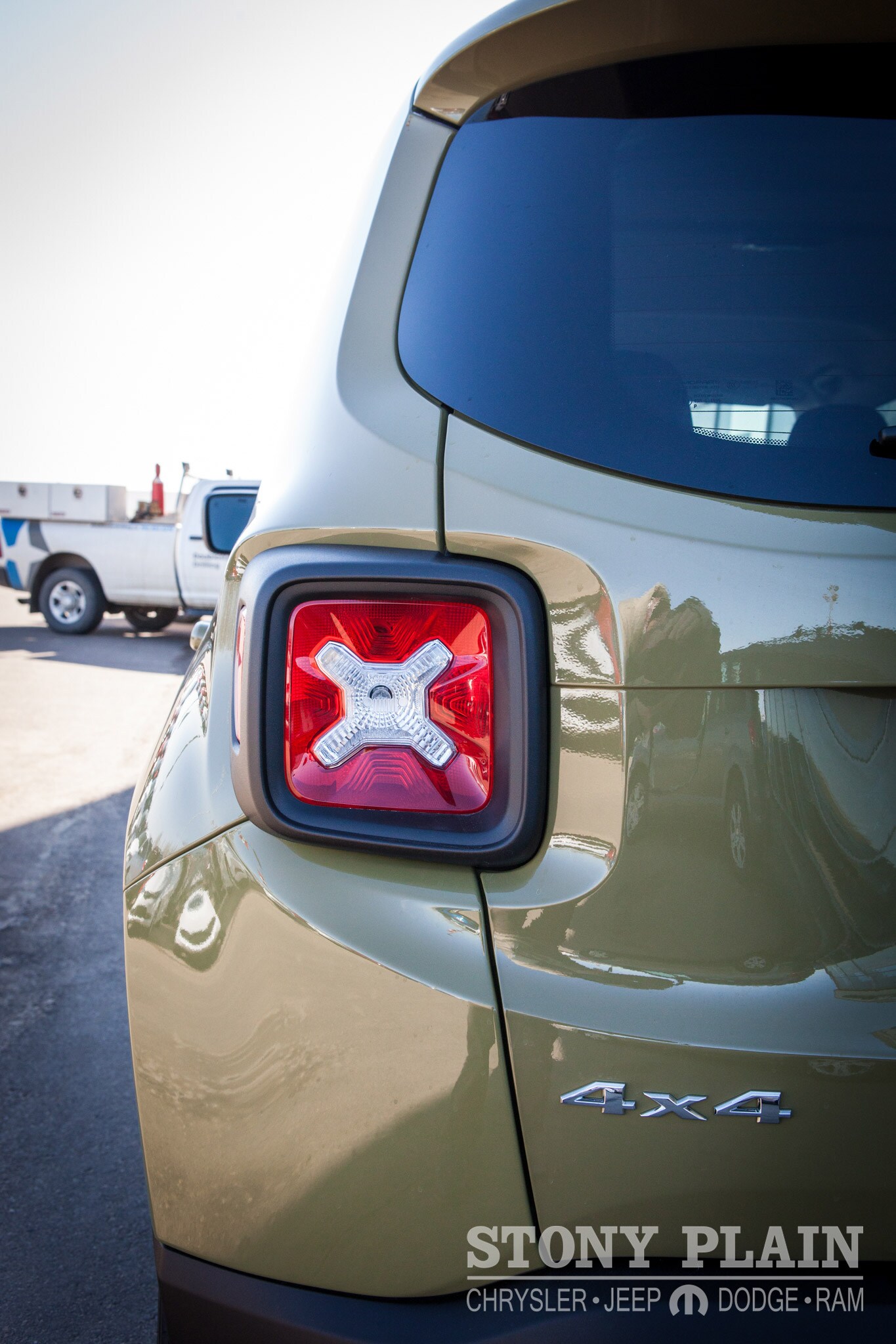 2015-Jeep-Renegade-15-685-0006.jpg