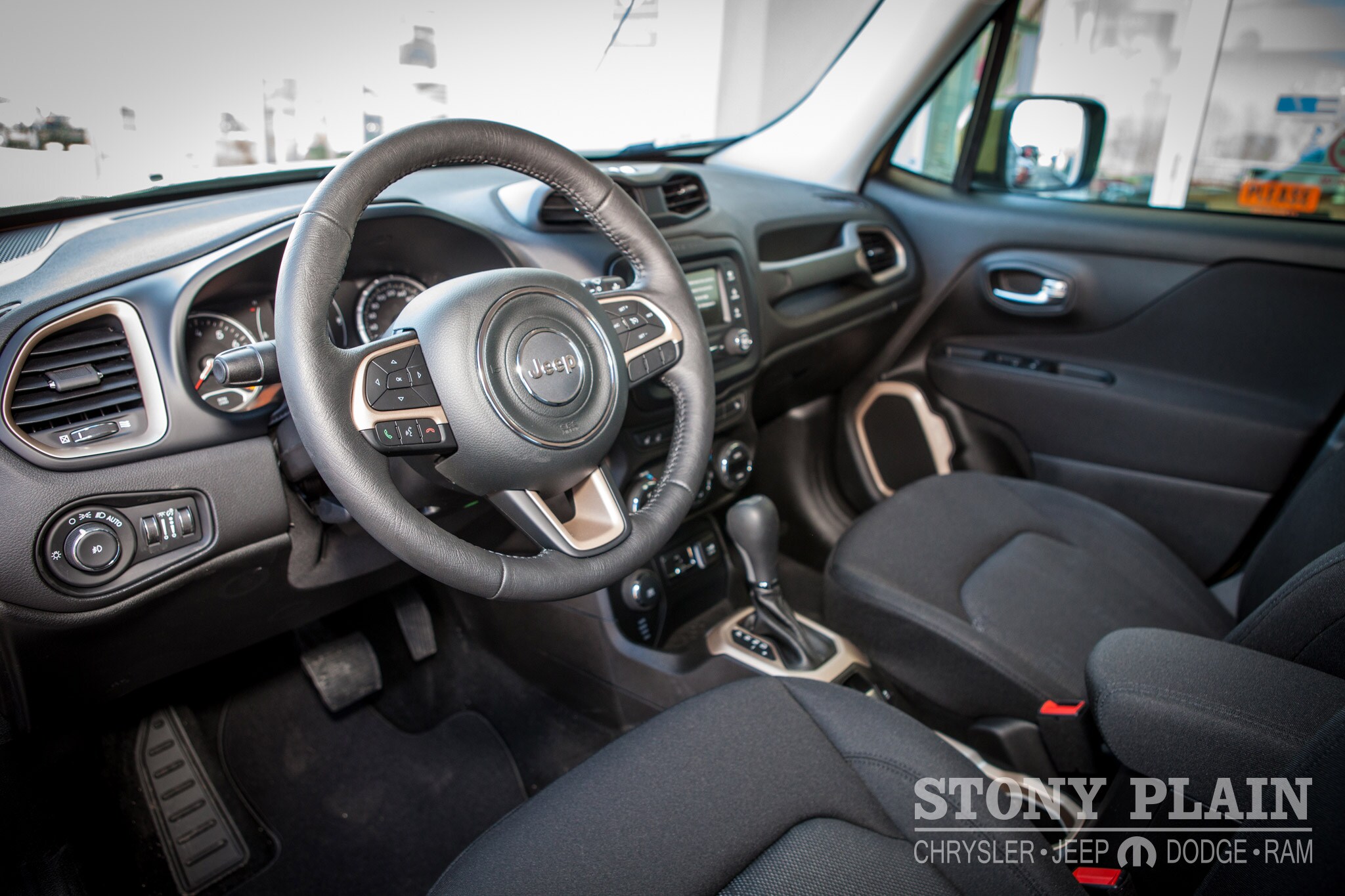 2015-Jeep-Renegade-15-685-0011.jpg