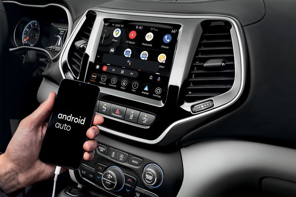 2022 Jeep Cherokee Infotainment and Connectivity