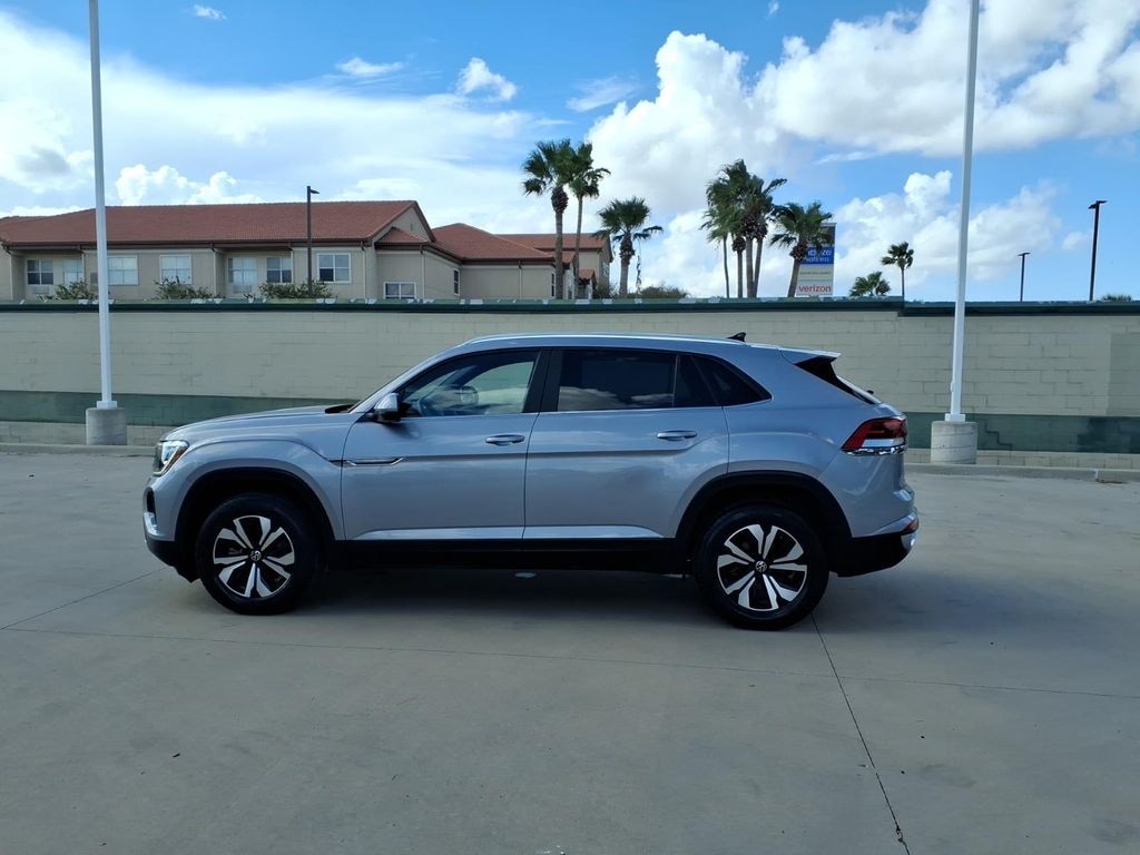 Used 2024 Volkswagen Atlas Cross Sport 2.0T SE SUV