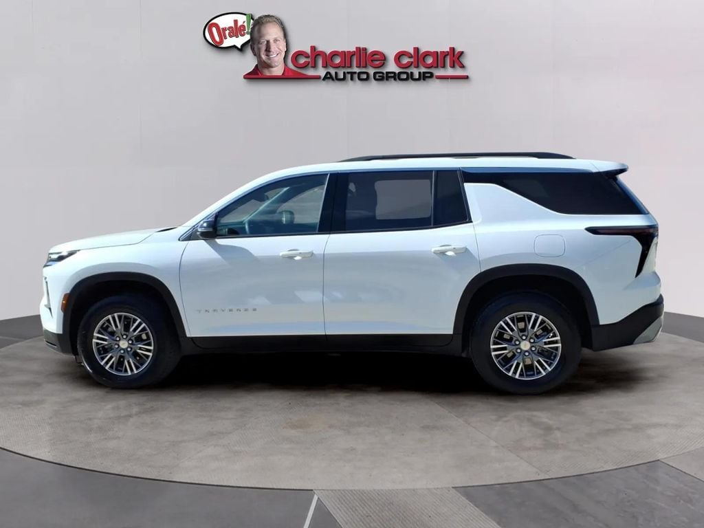 Used 2026 Chevrolet Traverse LT SUV
