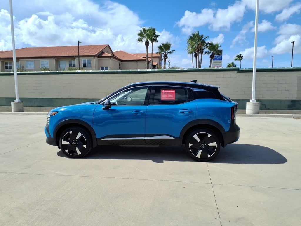 Used 2025 Nissan Kicks SR SUV