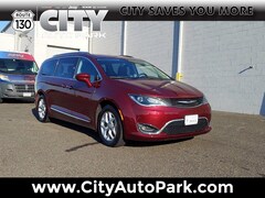 2019 Chrysler Pacifica Touring L Touring L FWD