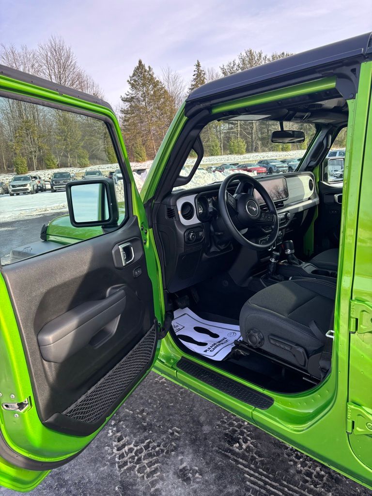 2025 Jeep Wrangler 4-Door Sport - Photo 11